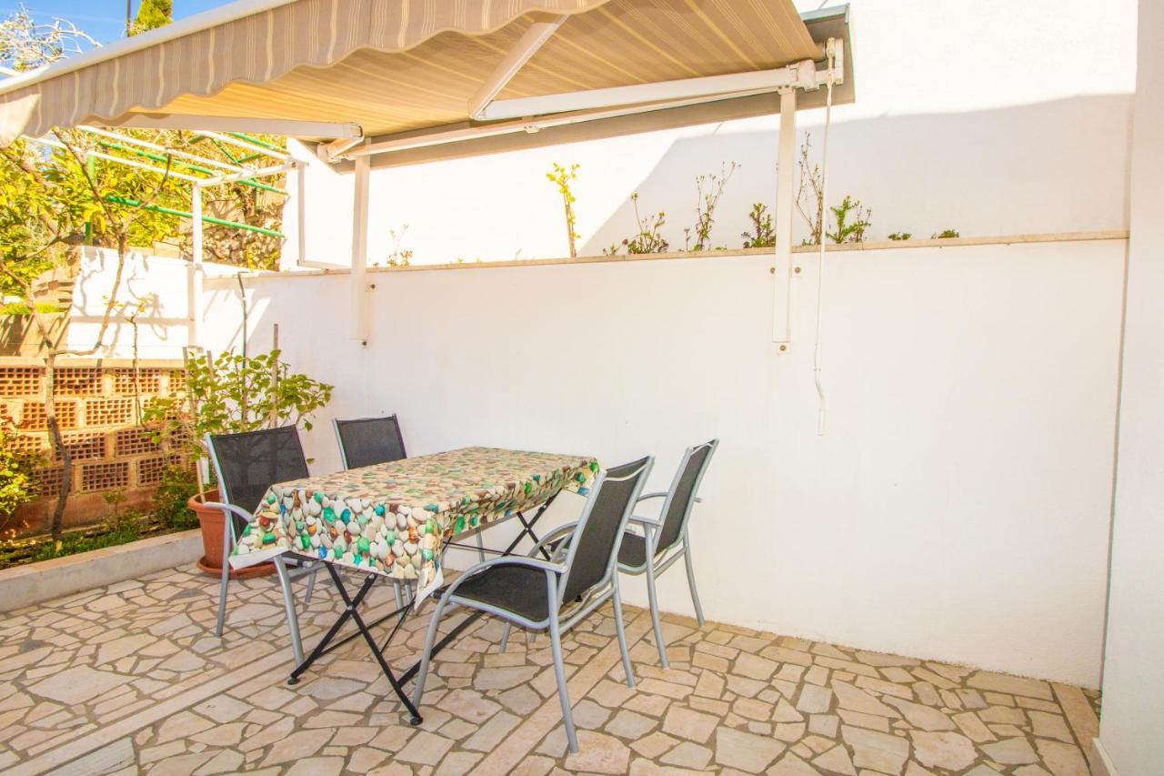Apartment Mario With Terrace And Sea View Baška Kültér fotó