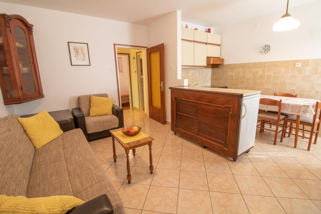 Apartment Mario With Terrace And Sea View Baška Kültér fotó