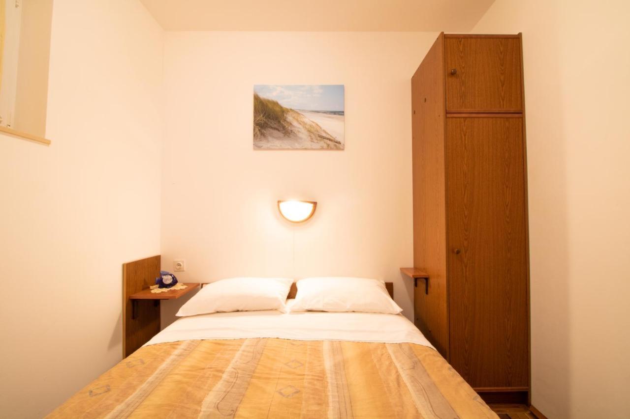 Apartment Mario With Terrace And Sea View Baška Kültér fotó