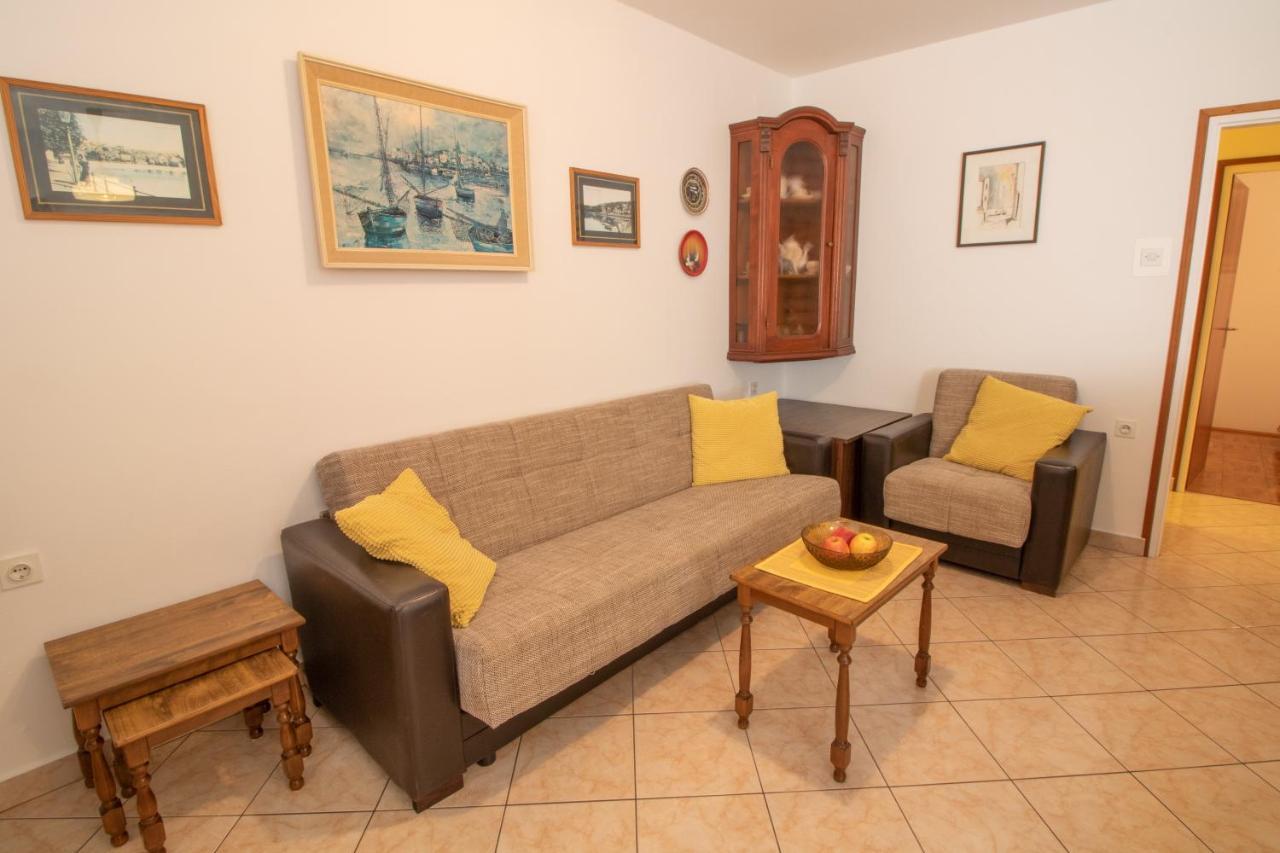 Apartment Mario With Terrace And Sea View Baška Kültér fotó