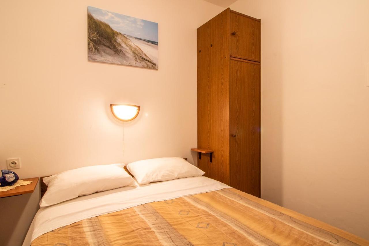 Apartment Mario With Terrace And Sea View Baška Kültér fotó