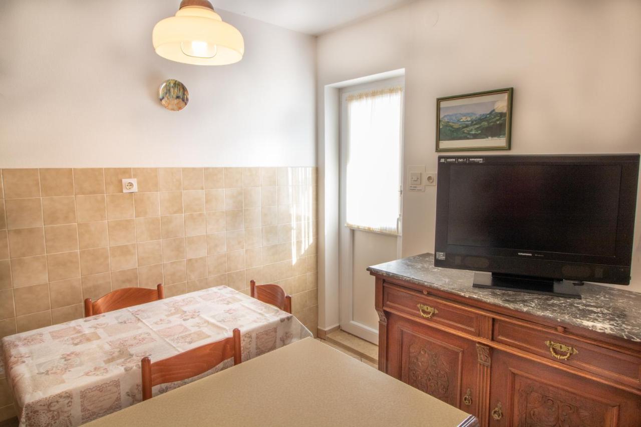 Apartment Mario With Terrace And Sea View Baška Kültér fotó
